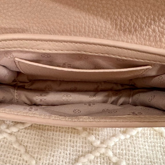 Tory Burch - Light Oak And Spark Gold - Duet Leather Shoulder Bag - Picture 10 of 16